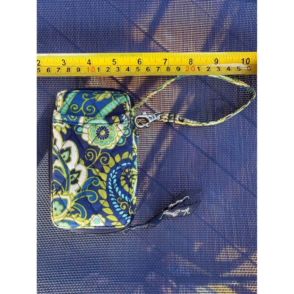 Vera Bradley Quilted Cotton Zip Around Wristlet Wallet Blue Green Paisley Floral
